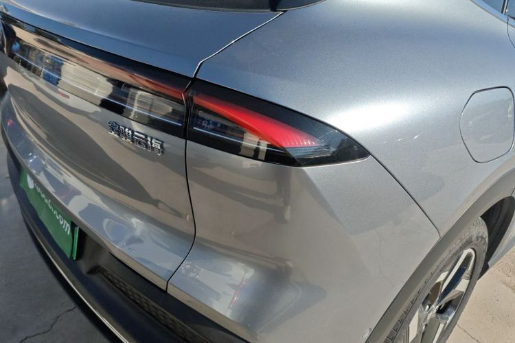 宝骏云海 2024款 140km 插混版车身外观6001