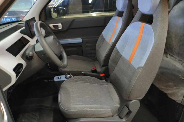 吉利银河 2024款 熊猫mini 200km 耐力熊中控内饰19