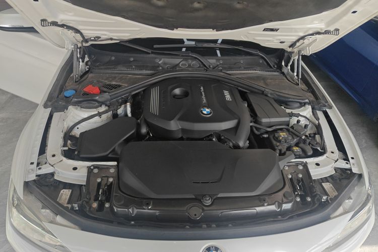 宝马3系 2018款 320Li 时尚型机舱底盘24