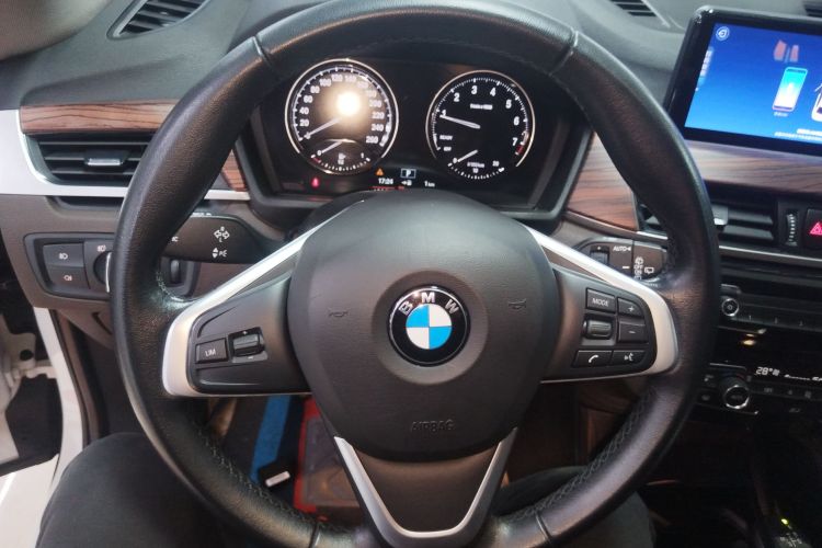 宝马X1 2019款 sDrive18Li 尊享型局部细节13