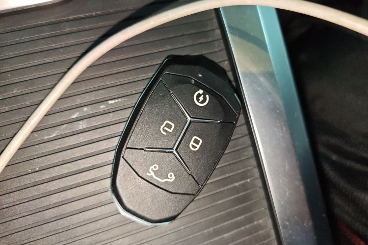 领克01 2017款 2.0T 四驱劲Pro版中控内饰7001