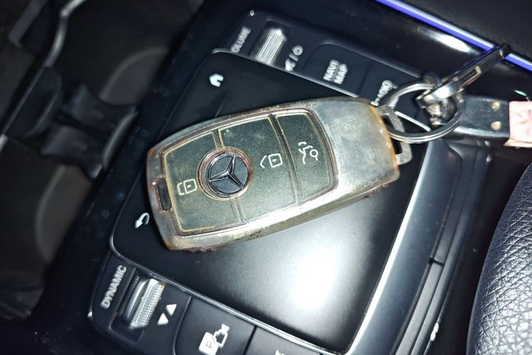 奔驰EQA 2023款 EQA 260中控内饰11