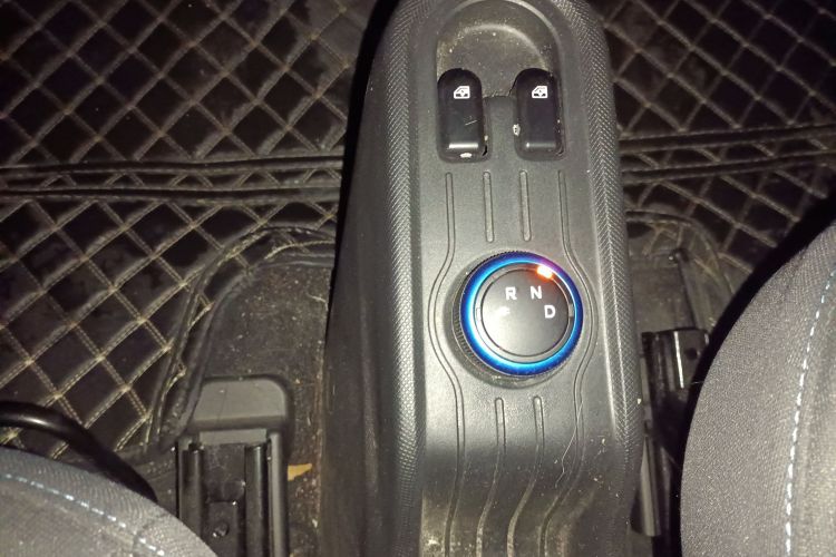 五菱汽车 宏光MINIEV 2022款 自在款 磷酸铁锂中控内饰18