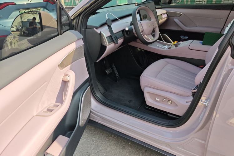 乐道L60 2025款 60kWh 后驱版中控内饰7003