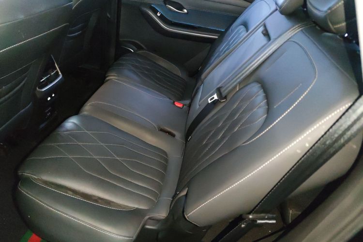 捷途X90 PRO 2024款 2.0T DCT豪华版 7座中控内饰7004