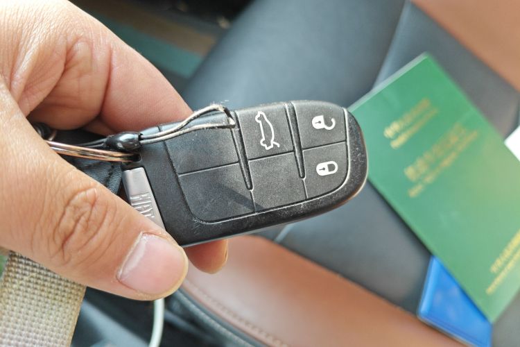 菲亚特 菲翔 2015款 1.4T 自动劲享版中控内饰7001