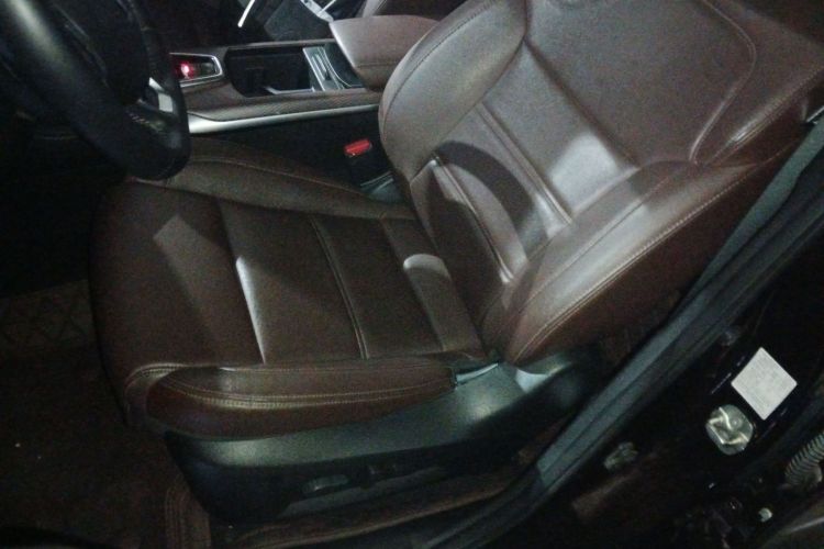 雷诺 科雷傲 2018款 2.0L 两驱120周年限量版中控内饰19