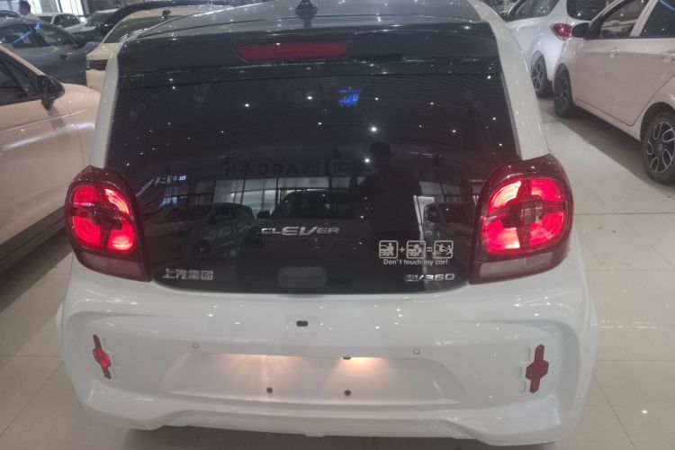 荣威 科莱威CLEVER 2021款 302km卓越版车身外观6