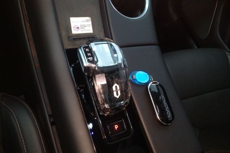 鸿蒙智行 问界M5 2022款 增程后驱标准版中控内饰18