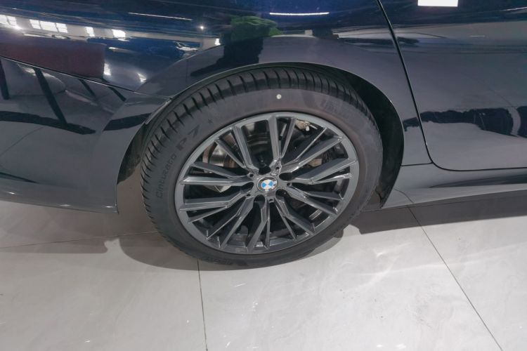 宝马3系 2022款 改款 325Li M运动曜夜套装车身外观6008