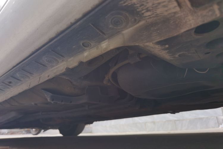 丰田 卡罗拉 2017款 改款 1.2T S-CVT GL局部细节9003