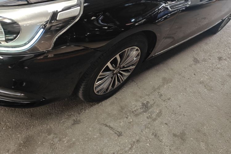 广汽传祺 传祺GA8 2017款 280T 尊享版车身外观6007