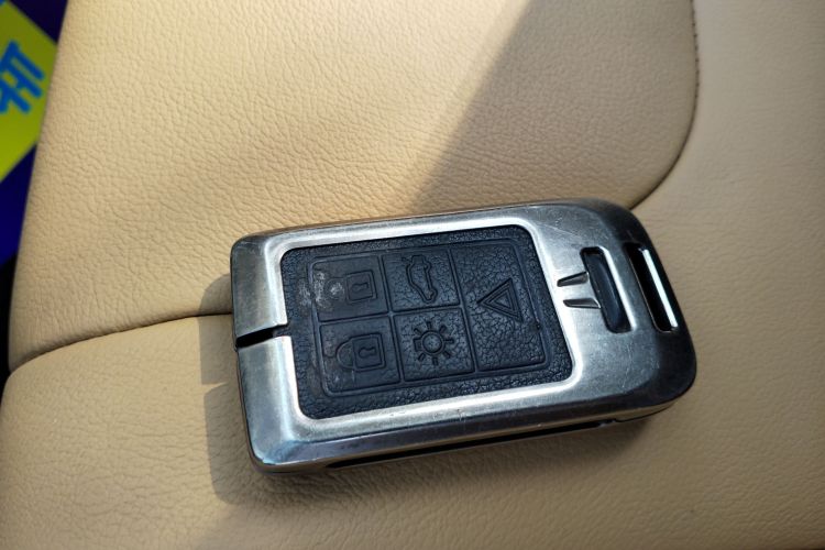 沃尔沃V40 2018款 T3 智逸版中控内饰7001