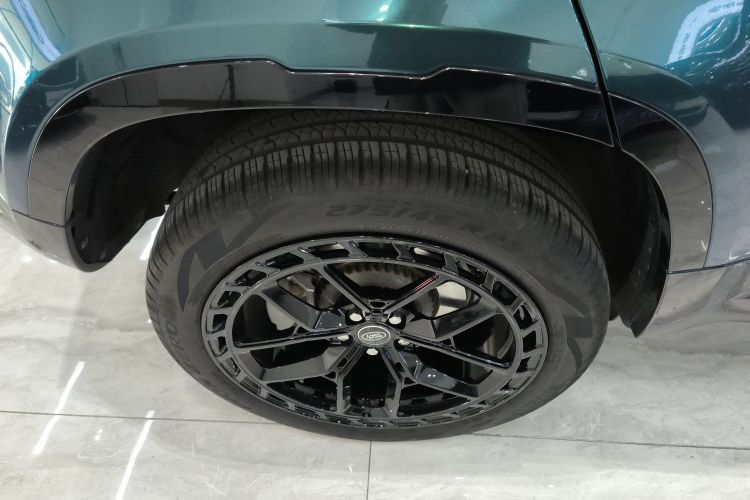 路虎卫士 2022款 110 P400 X-DYNAMIC HSE车身外观6008