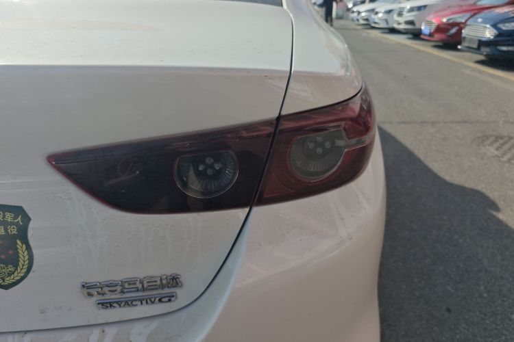 马自达3 昂克赛拉 2020款 1.5L 自动质型版车身外观9