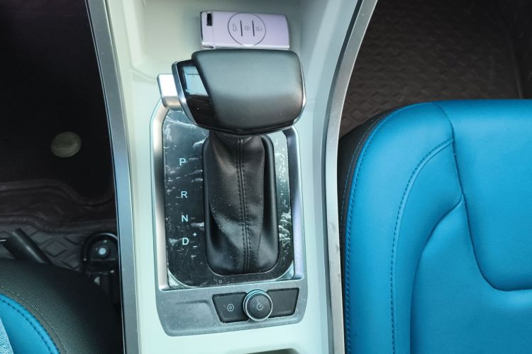 奇瑞 瑞虎3X 2023款 1.5L CVT时尚版中控内饰18