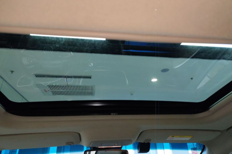 别克GL8 2018款 28T 豪华型 国VI中控内饰22