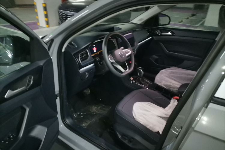 大众 途岳 2026款 新锐 300TSI 锐享版中控内饰7003