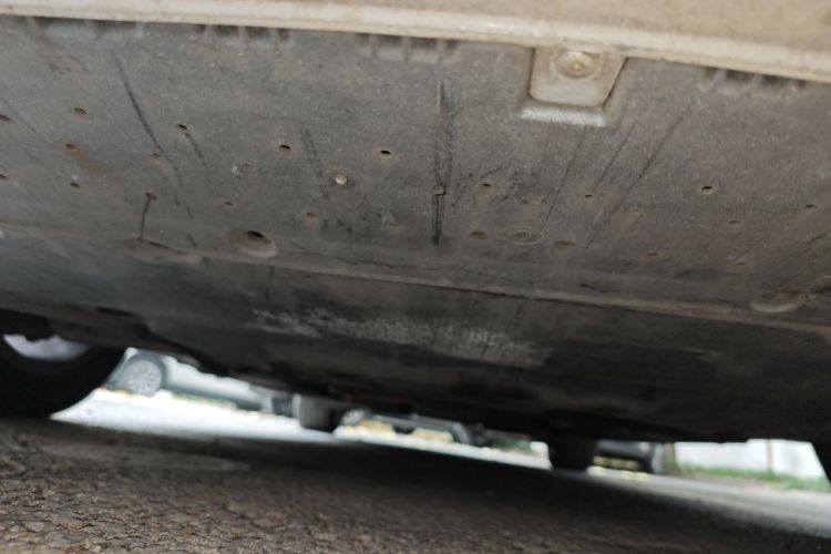 奥迪A4L 2013款 35 TFSI 自动技术型局部细节9008