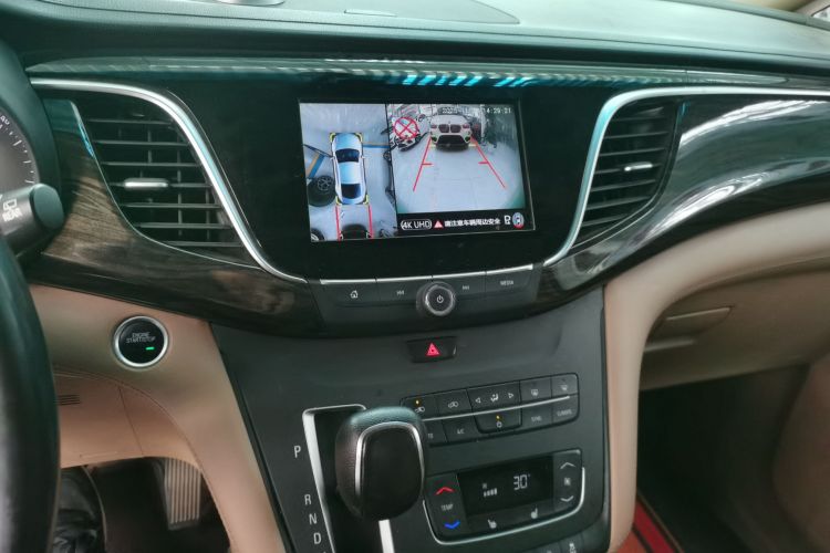 别克GL8 2018款 ES 28T 尊享型 国VI局部细节16