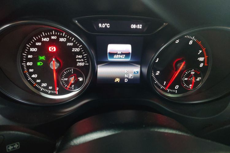 奔驰CLA 2018款 CLA 200 时尚型中控内饰14