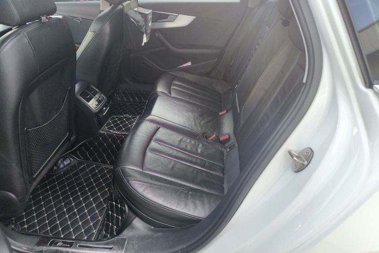 奥迪A4L 2019款 40 TFSI 时尚型 国VI中控内饰21