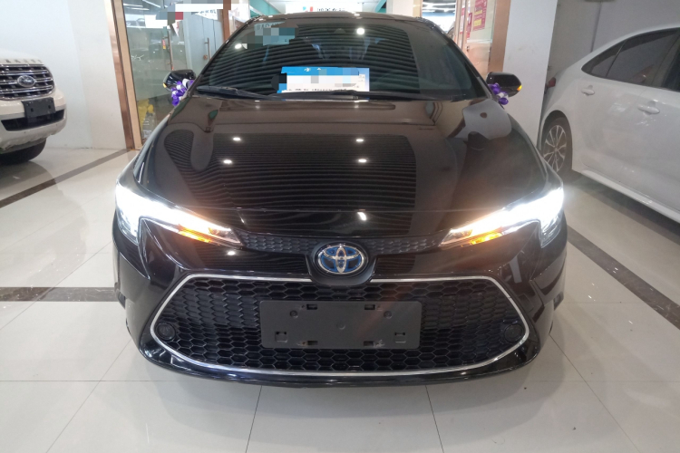 丰田 雷凌 2021款 双擎 1.8H E-CVT豪华版车身外观2