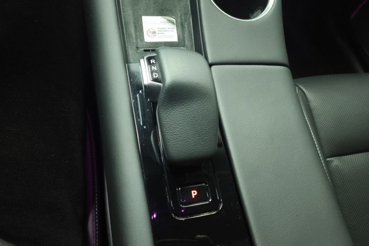 鸿蒙智行 问界M5 2022款 增程后驱标准版中控内饰18