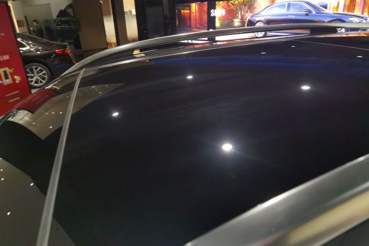 奔驰GLC 2023款 GLC 260 L 4MATIC 动感型 7座局部细节57