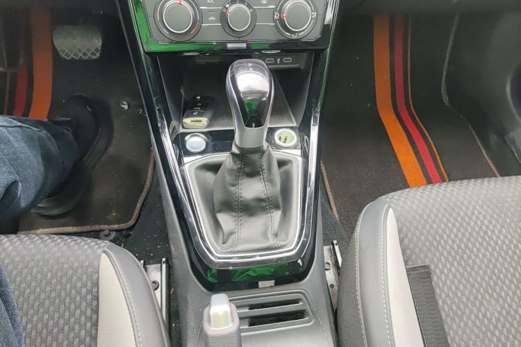 大众 探影 2023款 200TSI DSG 悦智联版中控内饰18