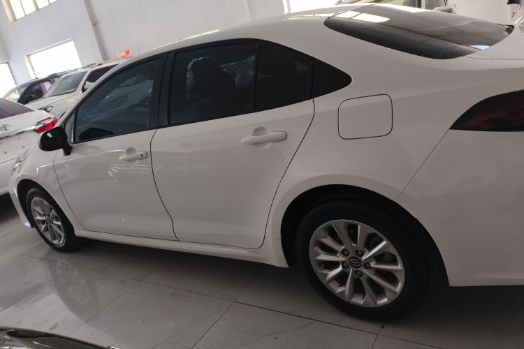 丰田 卡罗拉 2023款 1.2T 精英版车身外观4