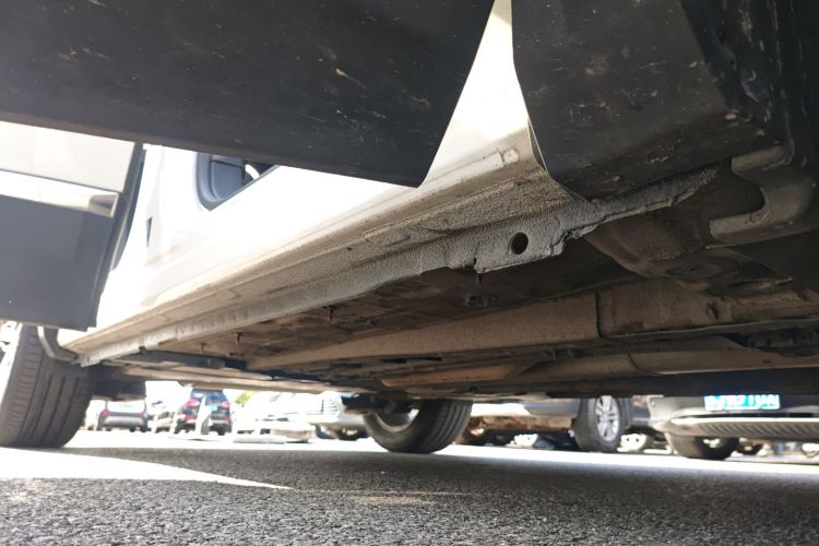 标致4008 2017款 350THP 精英版局部细节9001