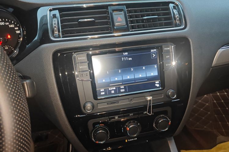 大众 速腾 2017款 280TSI 自动R-Line中控内饰16