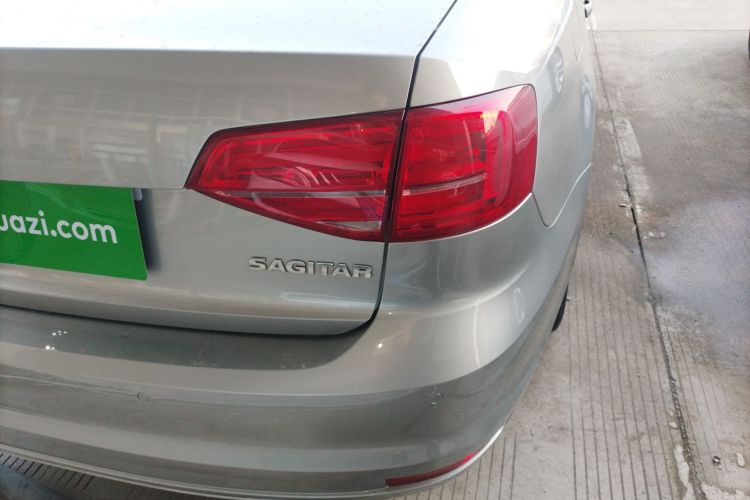 大众 速腾 2018款 1.6L 自动舒适型车身外观9