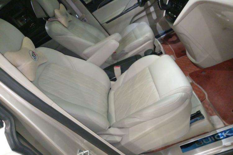 别克GL8 2022款 ES陆尊 653T 舒适型局部细节41