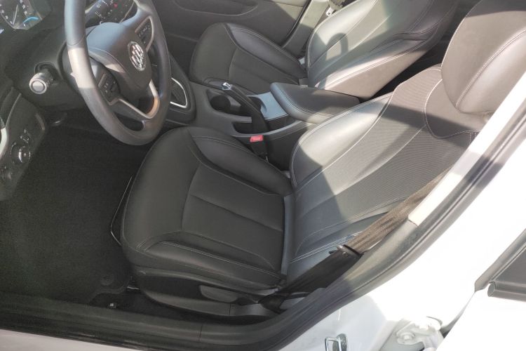 别克 英朗 2021款 改款 典范 1.5L 自动精英型中控内饰19