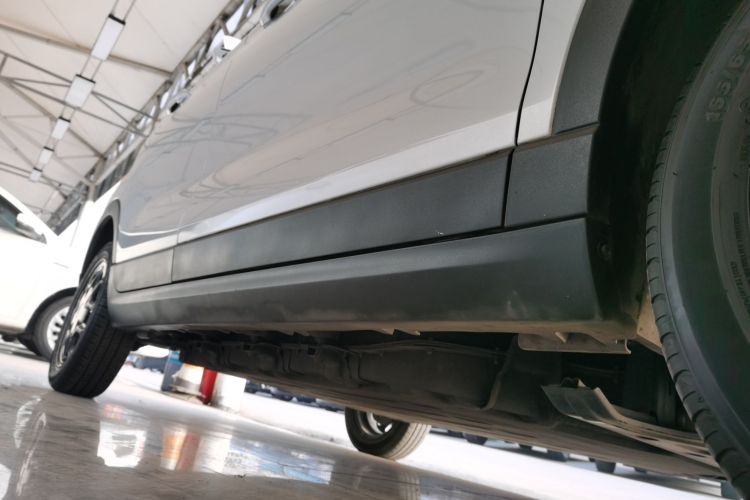 零跑汽车 零跑T03 2023款 310轻享版局部细节9001