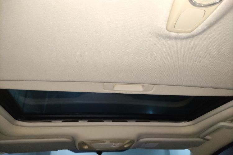 福特 福克斯 2012款 三厢 1.6L 自动风尚型中控内饰22