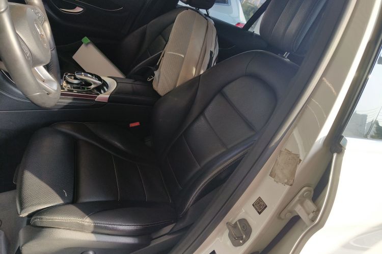 奔驰GLC 2019款 GLC 260 L 4MATIC 豪华型中控内饰19