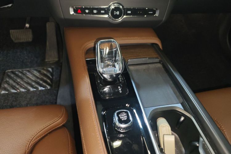 沃尔沃S90 2022款 B5 智远豪华版中控内饰18