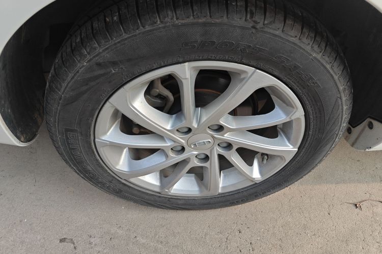 吉利汽车 帝豪 2021款 UP 1.5L CVT豪华型车身外观6008