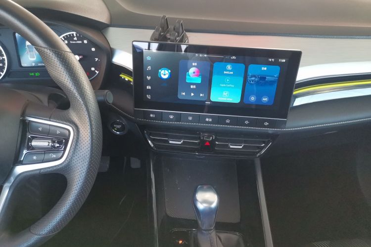 荣威i5 2021款 1.5L CVT铂金版中控内饰16