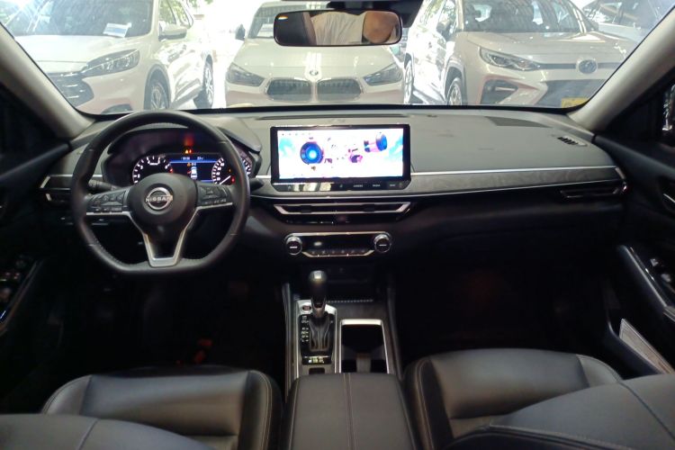 日产 天籁 2022款 2.0L XL-TLS 悦享版中控内饰12