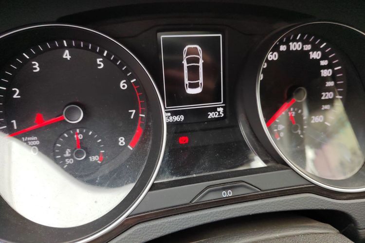 大众 迈腾 2019款 330TSI DSG 豪华型 国V中控内饰15