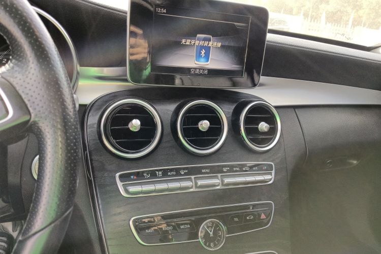 奔驰C级 2018款 C 200 L 运动版中控内饰16