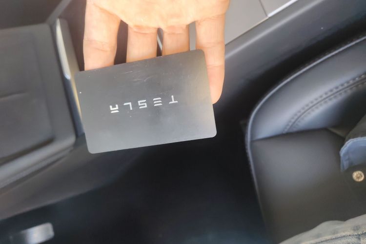 特斯拉 Model 3 2025款 后轮驱动版中控内饰11