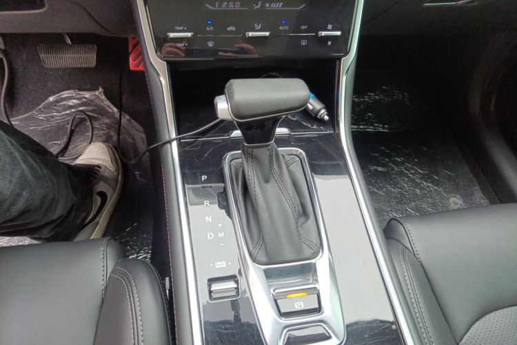 长安CS75 2020款 280T DCT尊贵型 国VI中控内饰18