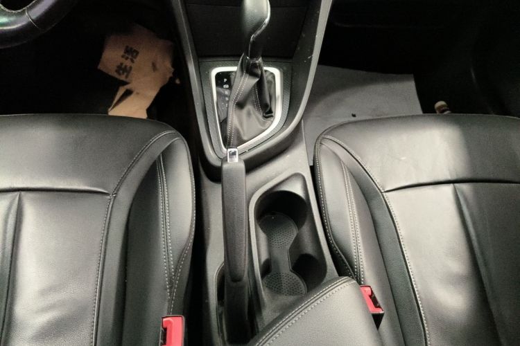 别克 英朗 2019款 18T 自动互联精英型 国VI中控内饰18