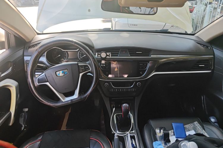 吉利汽车 帝豪 2017款 三厢百万款 1.5L 手动向上版中控内饰12