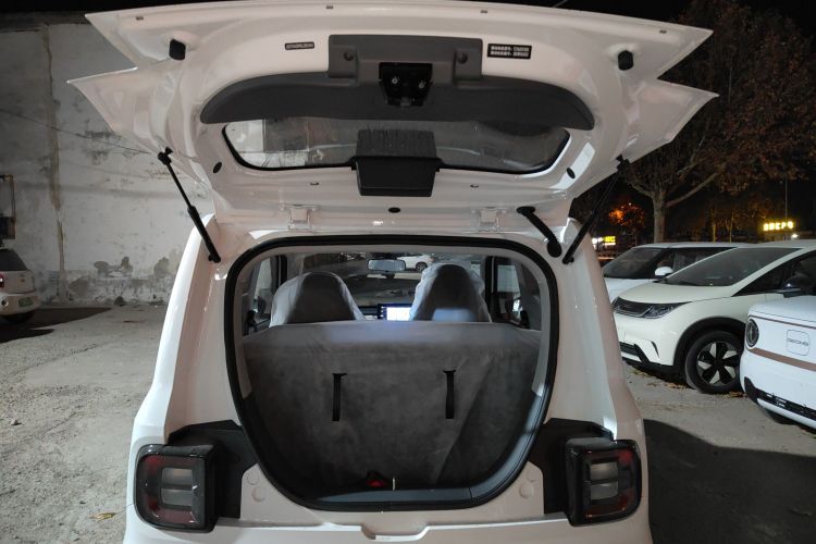 吉利银河 2024款 熊猫mini 200km 耐力熊机舱底盘23